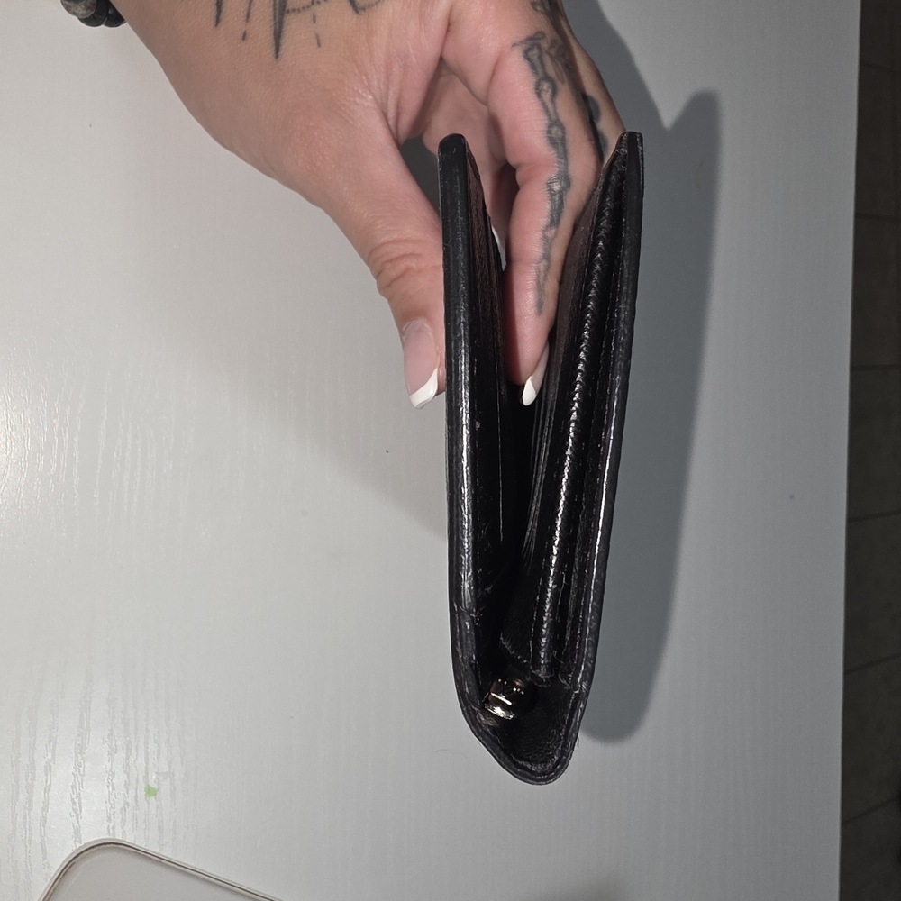 Louis Vuitton Damier Graphite Brazza Wallet | EXCELLENT CONDITION ✨️ - Picture 11 of 12